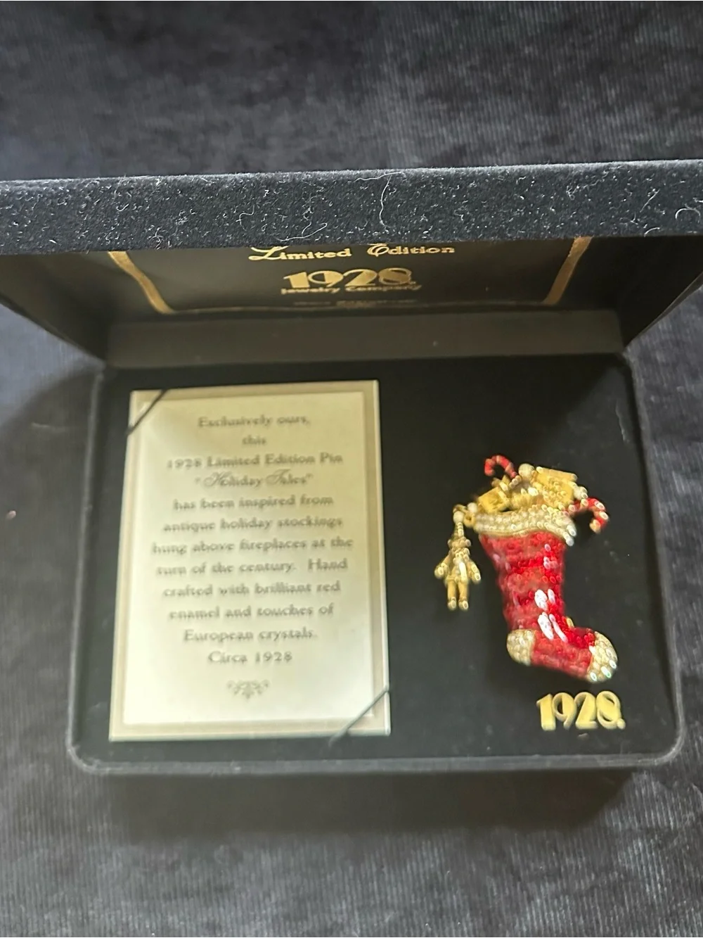 1928 Red and Gold Jeweled Stocking Pin